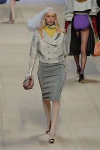 Look 15
